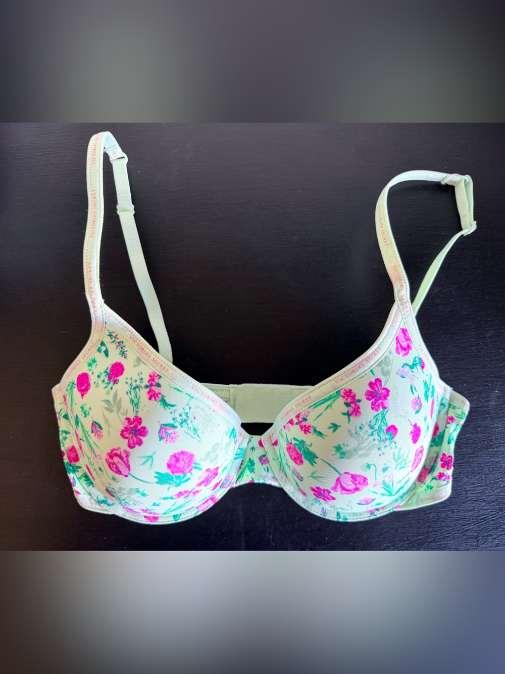 Victoria’s Secret T-shirt Bra